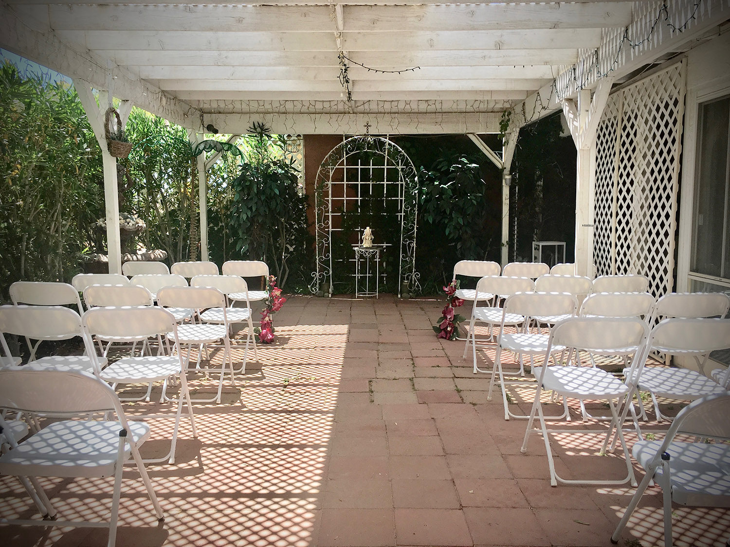 Beautiful outdoor wedding patio venue.